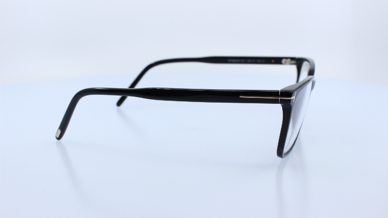 TOM FORD - FEKETE - 5802-B