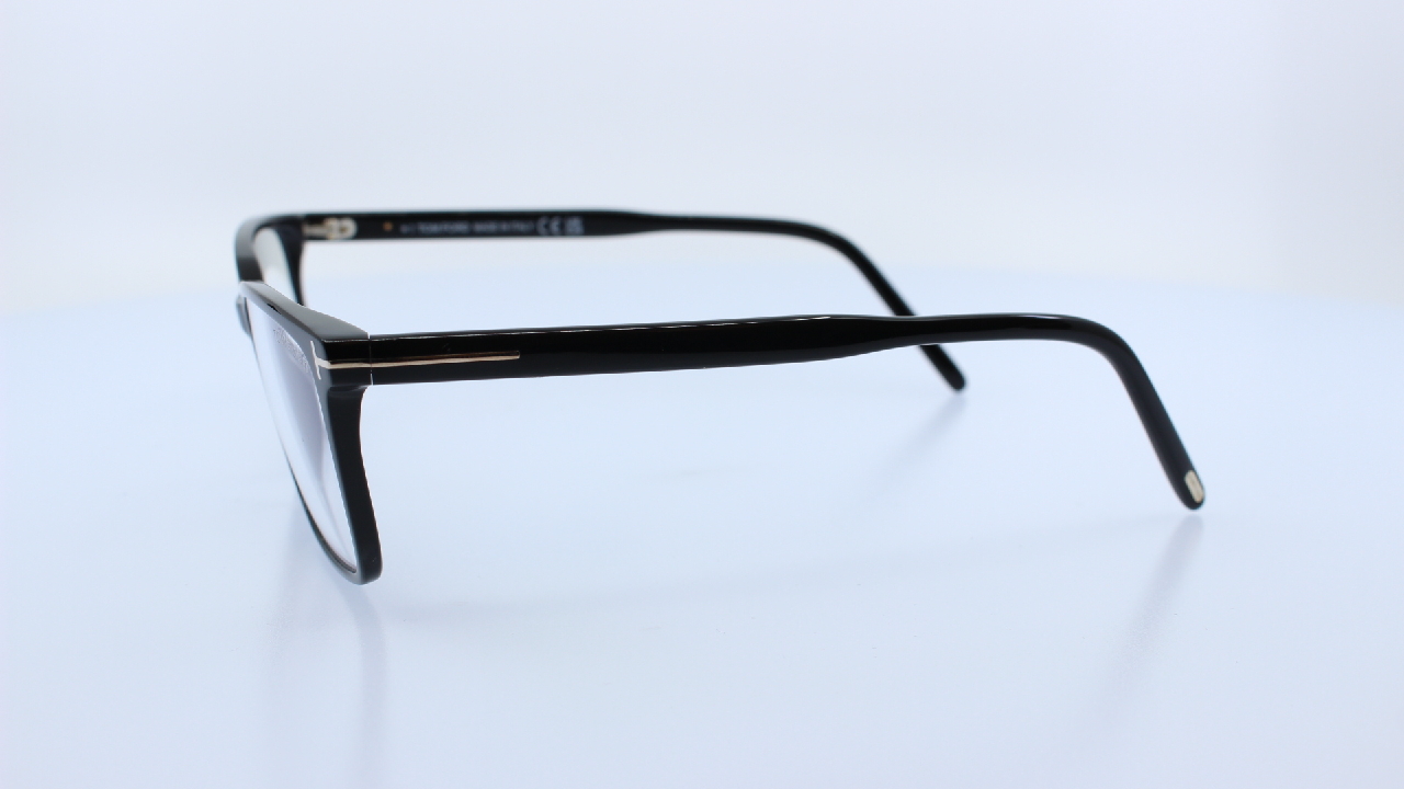 TOM FORD - FEKETE - 5802-B