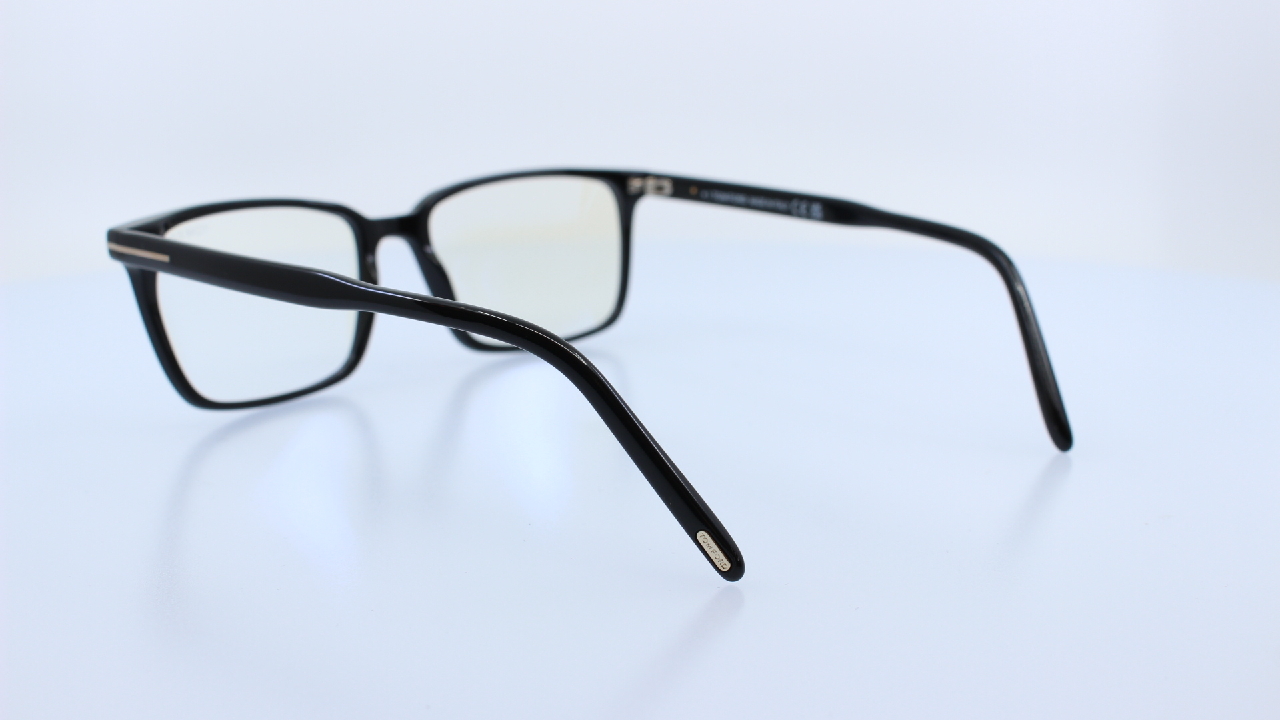 TOM FORD - FEKETE - 5802-B