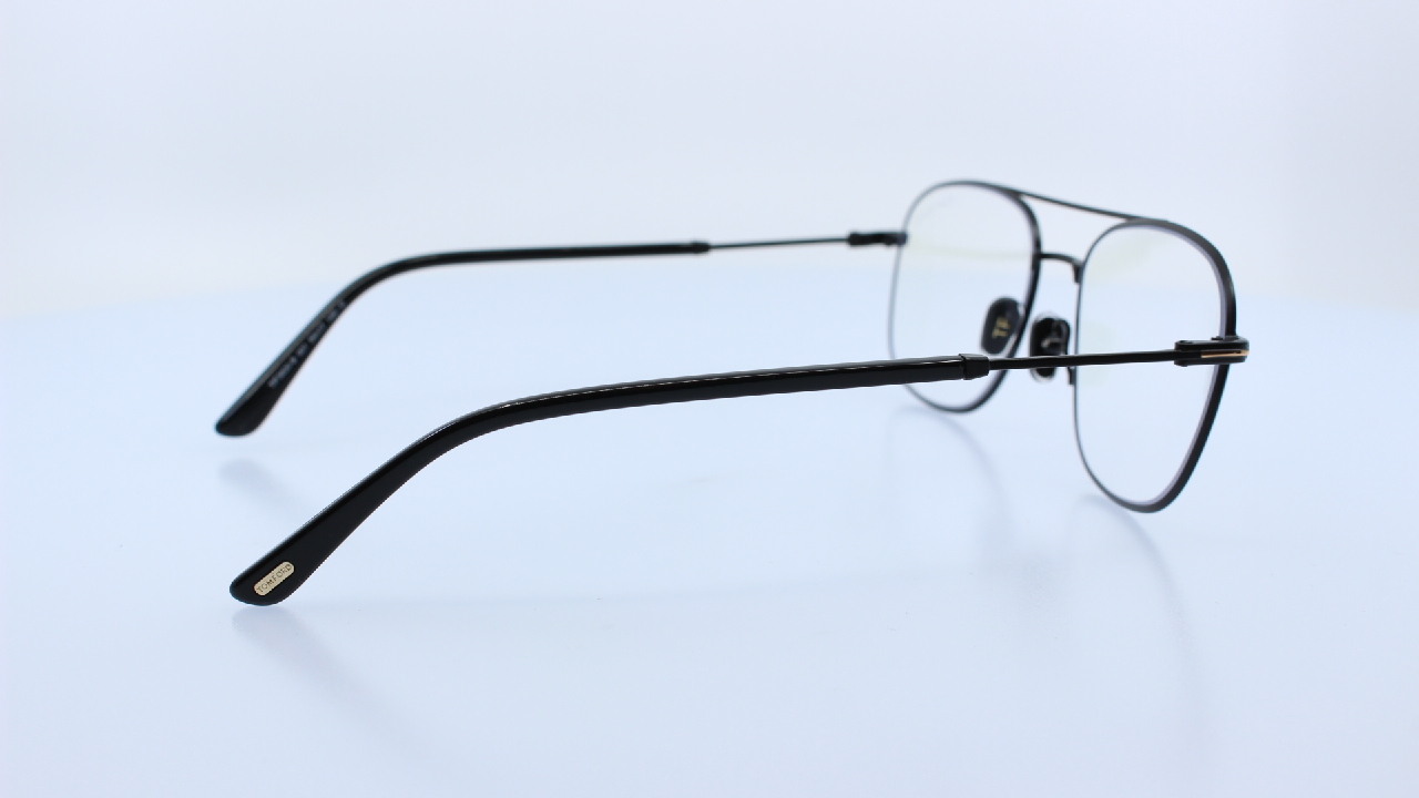 TOM FORD - FEKETE - 5830-B