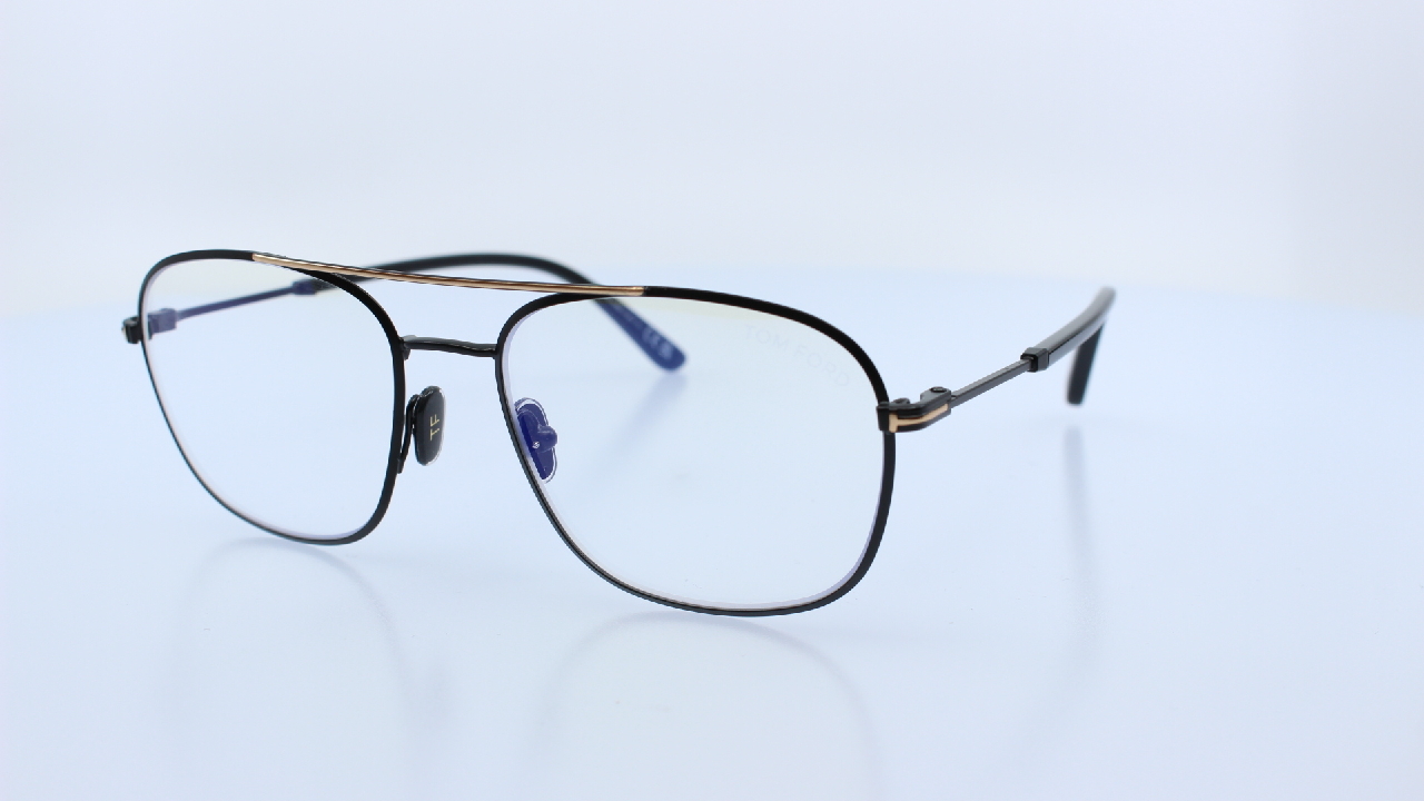 TOM FORD - FEKETE - 5830-B
