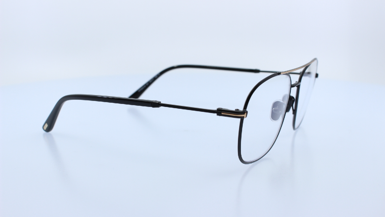 TOM FORD - FEKETE - 5830-B