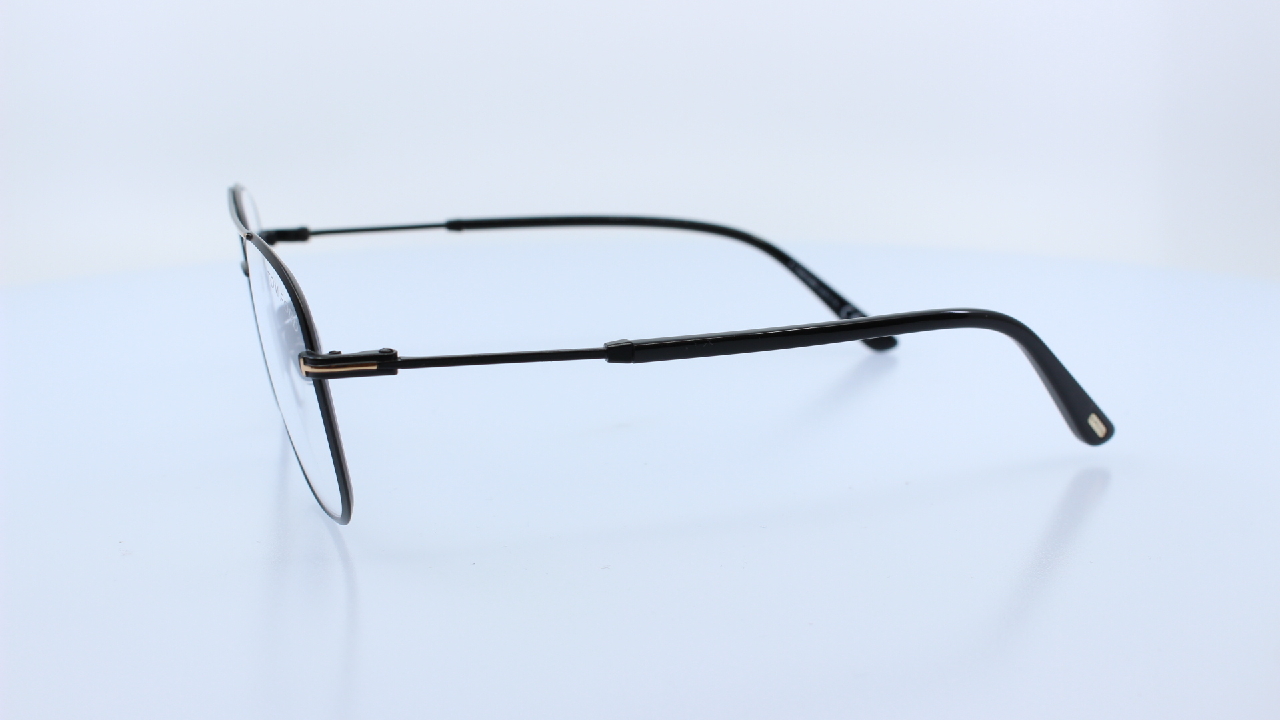 TOM FORD - FEKETE - 5830-B