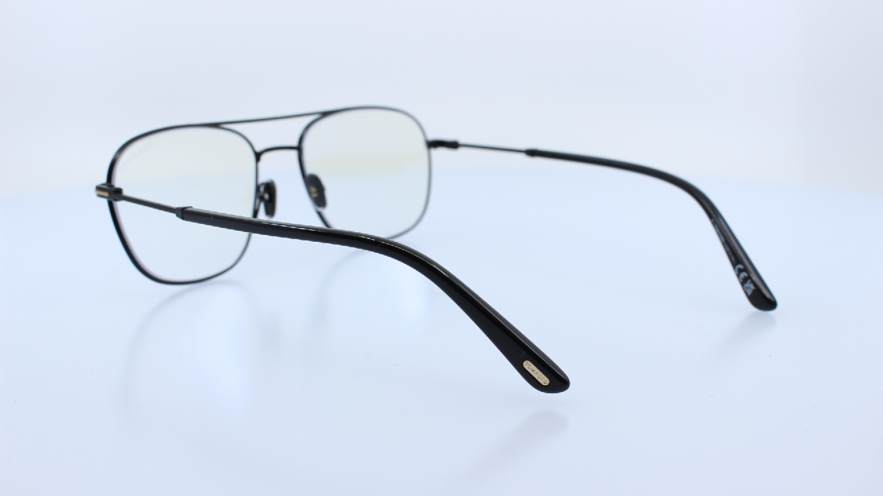 TOM FORD - FEKETE - 5830-B