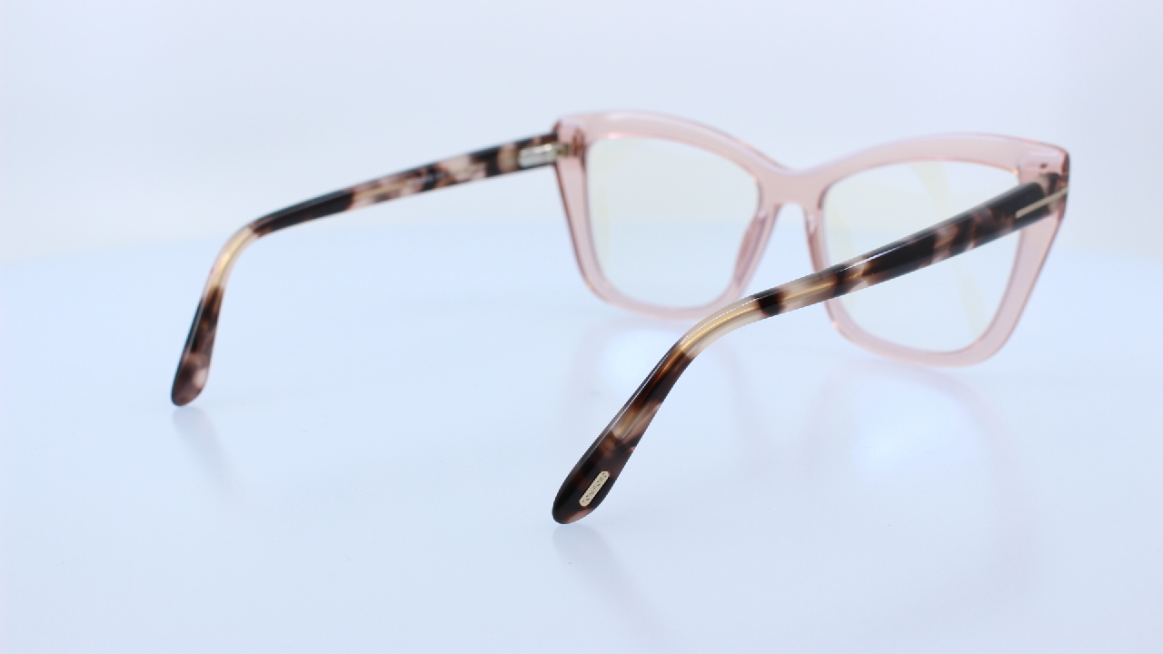 TOM FORD - RÓZSASZÍN - 5826-B