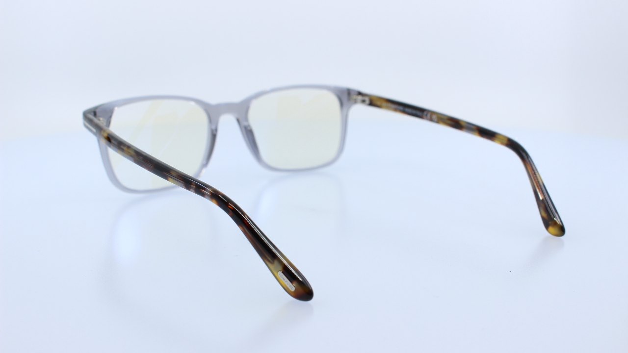 TOM FORD - SZÜRKE - 5831-B