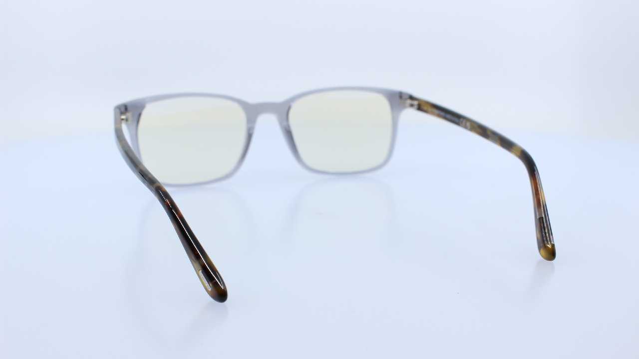 TOM FORD - SZÜRKE - 5831-B