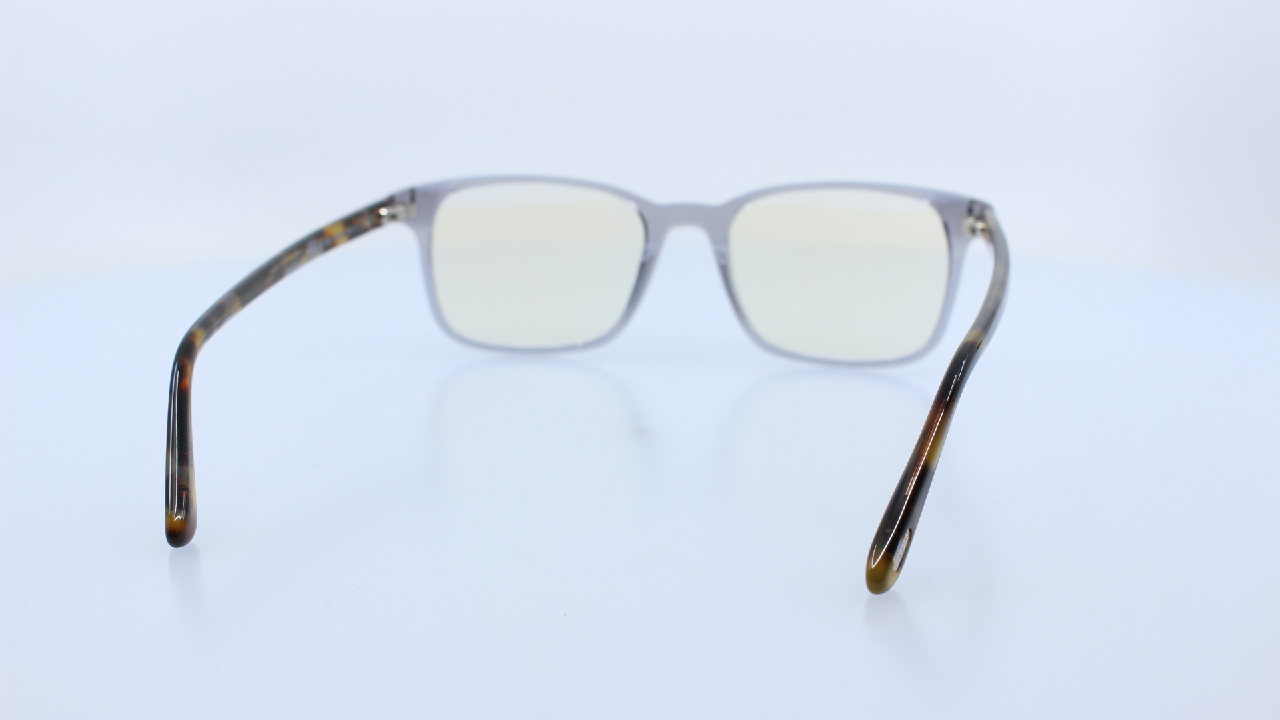 TOM FORD - SZÜRKE - 5831-B