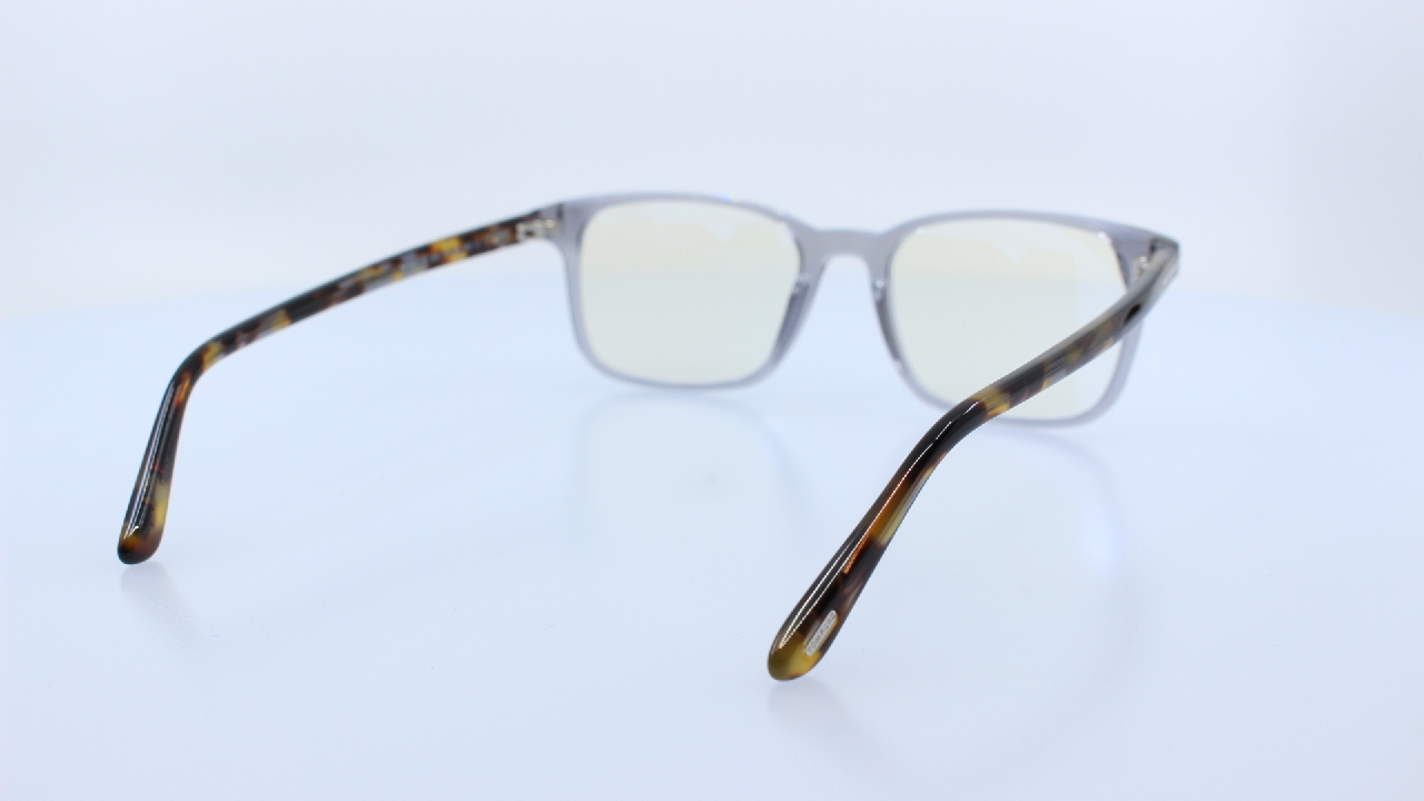 TOM FORD - SZÜRKE - 5831-B