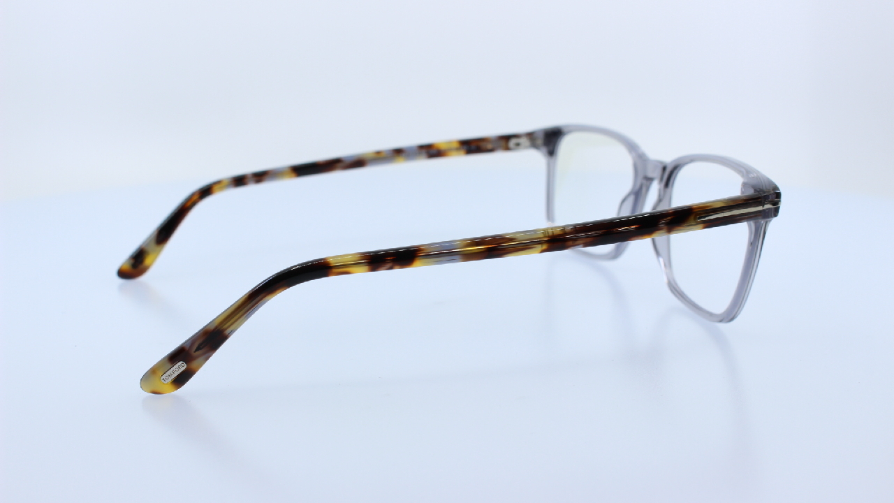 TOM FORD - SZÜRKE - 5831-B