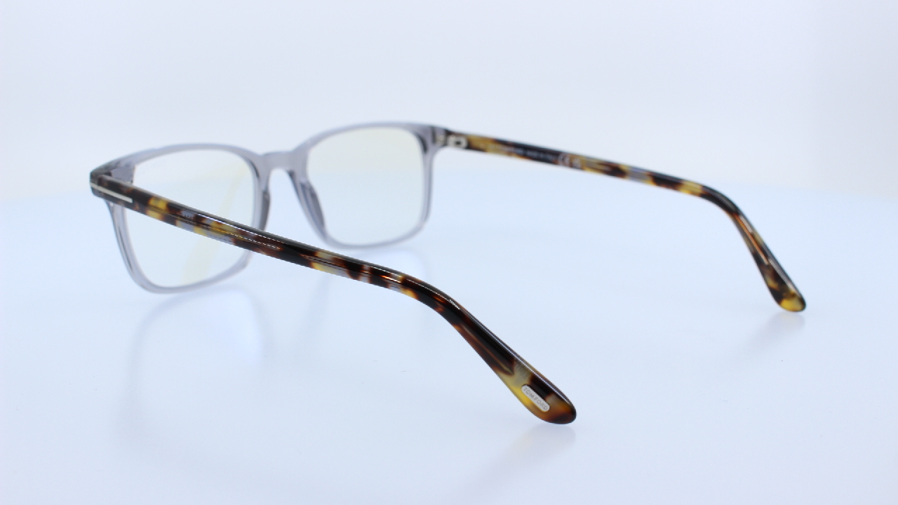 TOM FORD - SZÜRKE - 5831-B