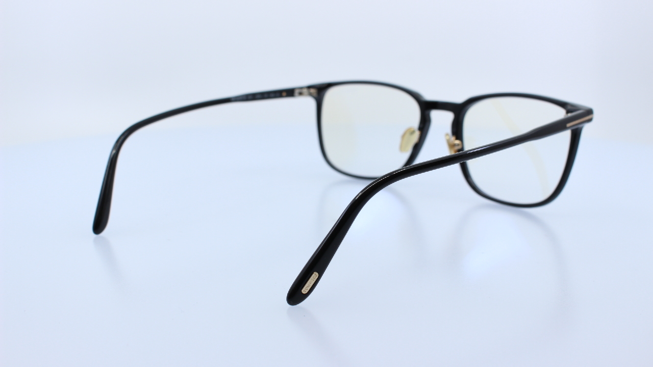 TOM FORD - FEKETE - TF5699-B