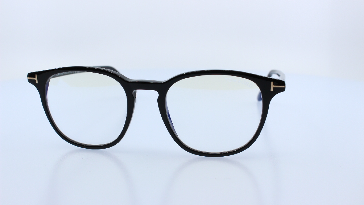 TOM FORD - FEKETE - 5832-B