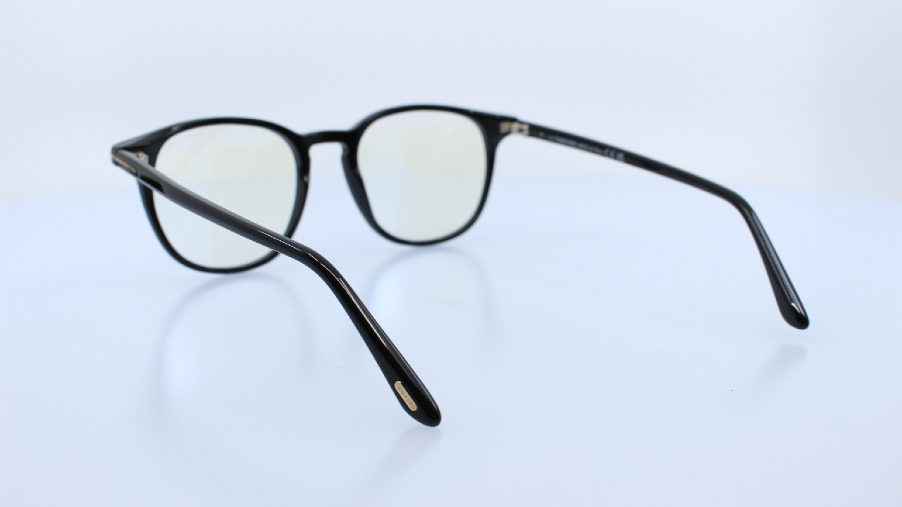 TOM FORD - FEKETE - 5832-B