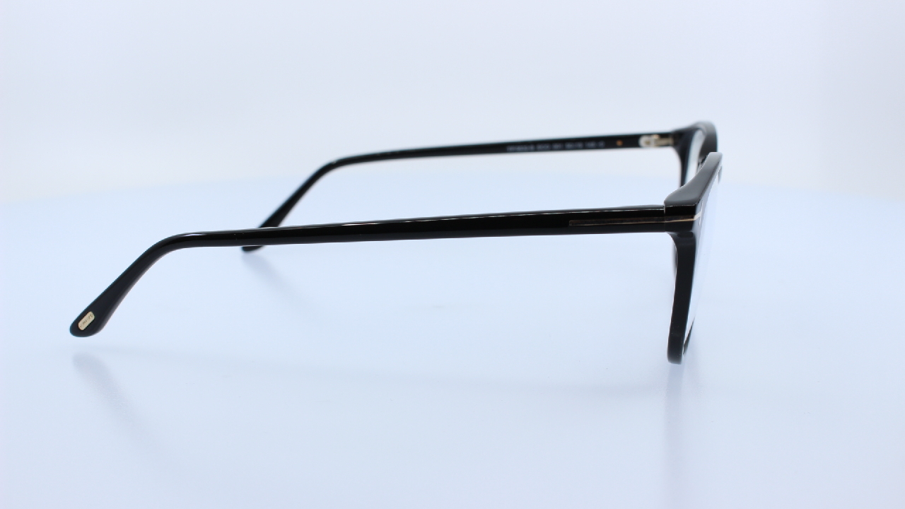 TOM FORD - FEKETE - 5832-B