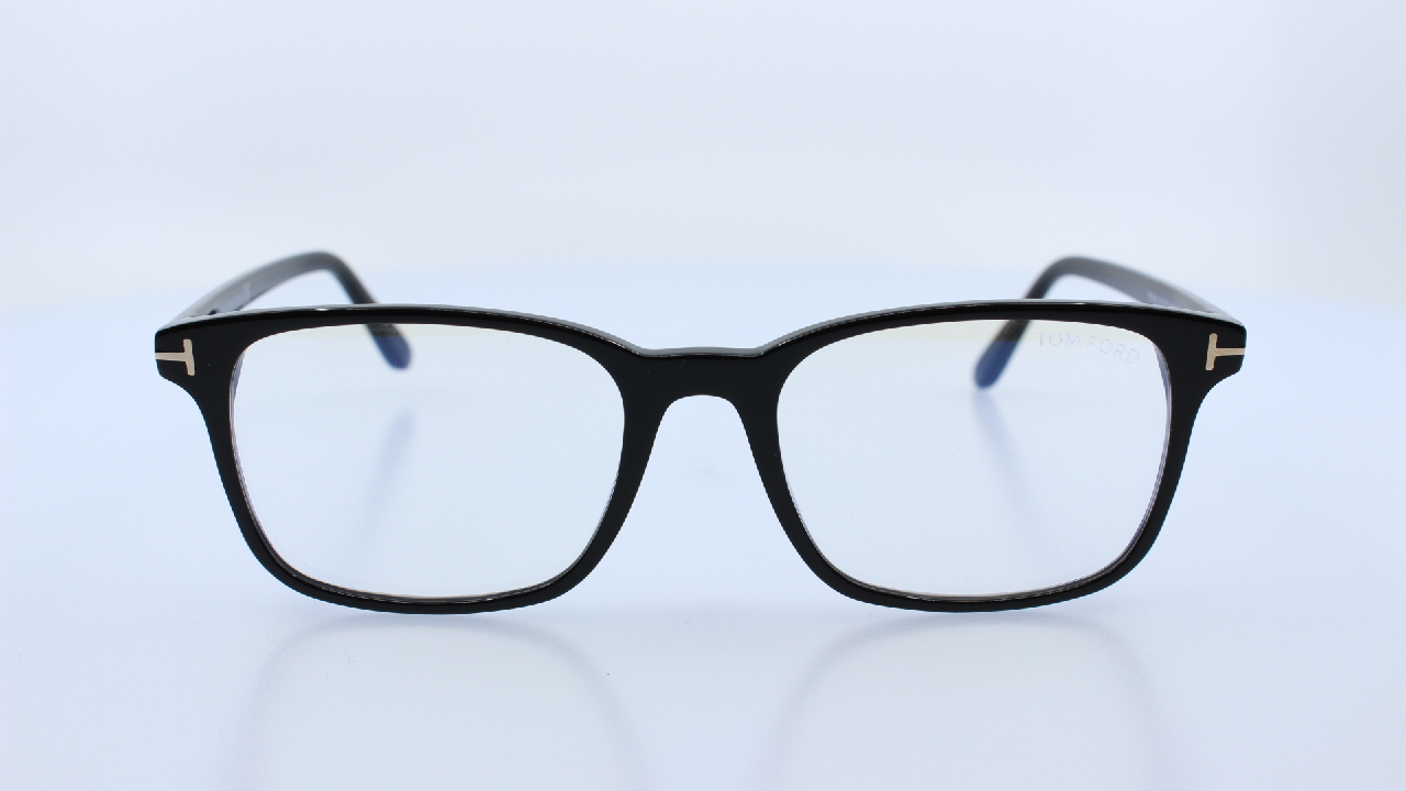TOM FORD - FEKETE - 5831-B