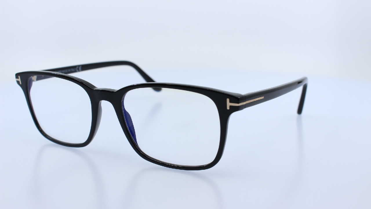 TOM FORD - FEKETE - 5831-B