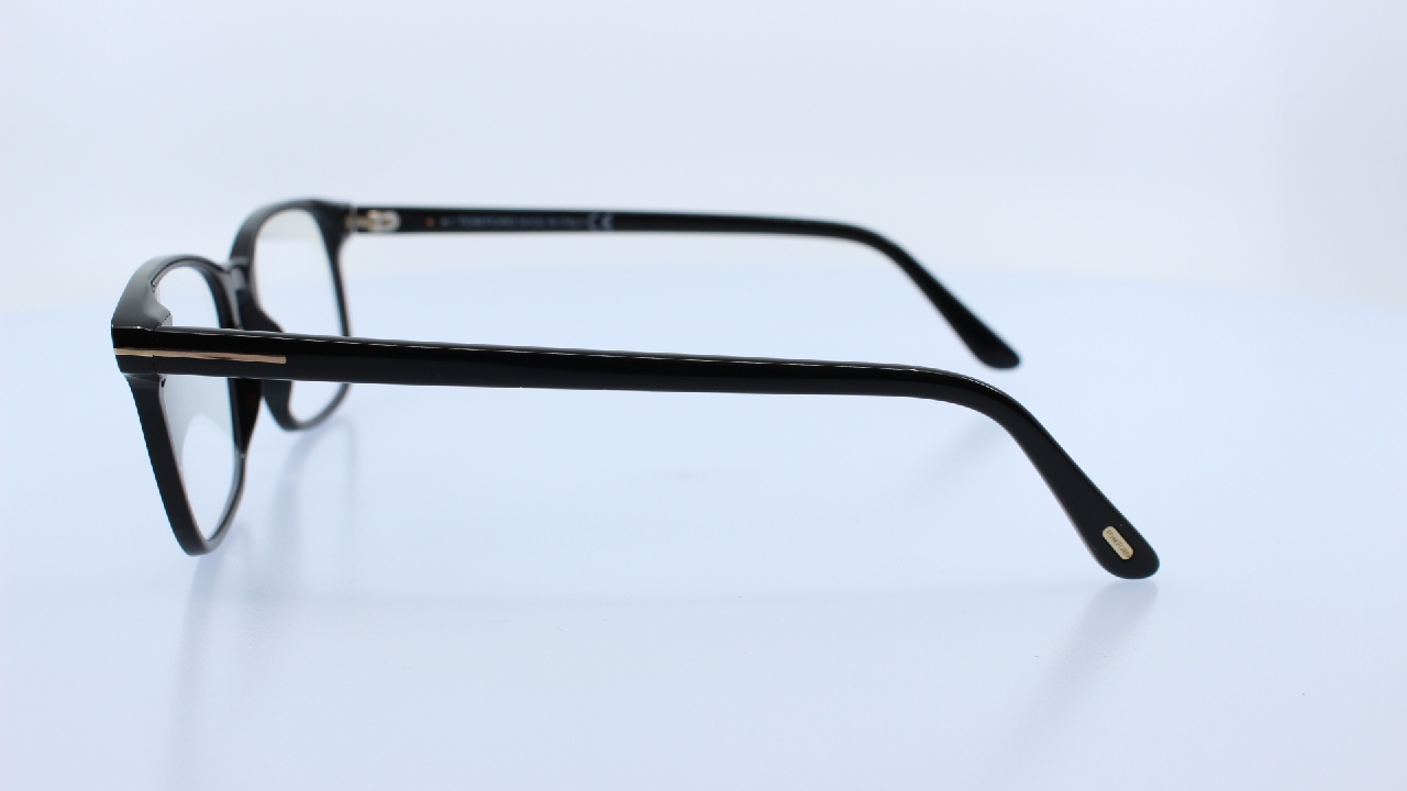 TOM FORD - FEKETE - 5831-B