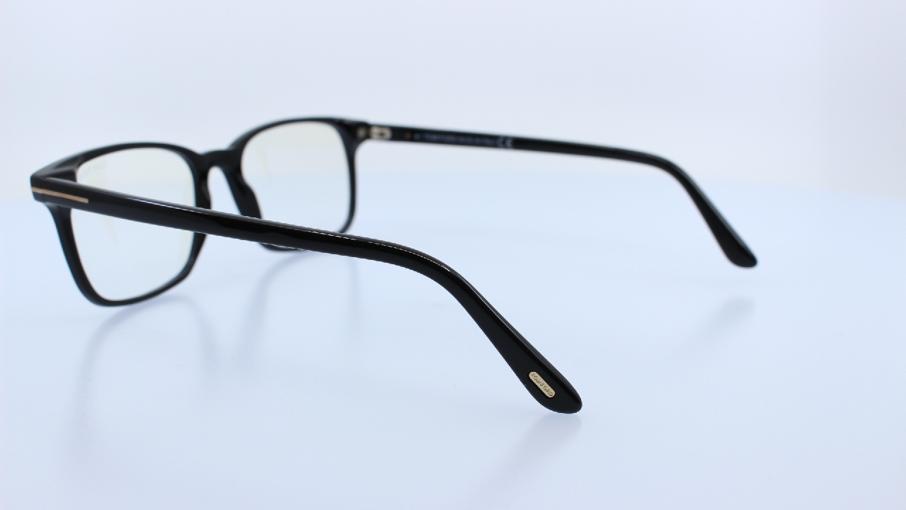 TOM FORD - FEKETE - 5831-B