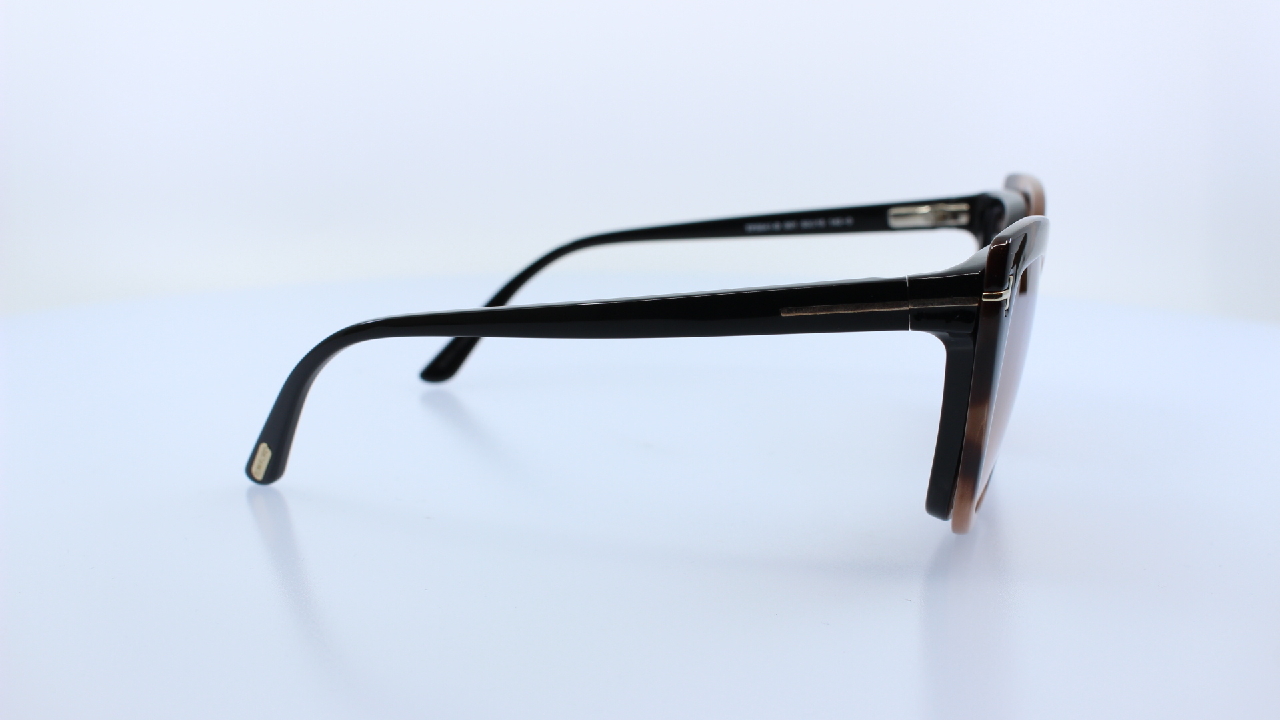 TOM FORD - FEKETE - 5641 B