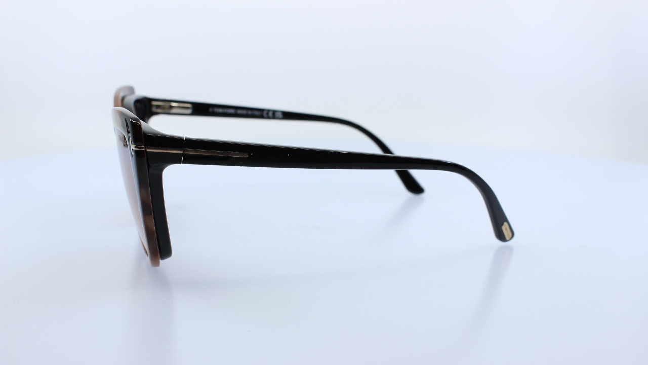 TOM FORD - FEKETE - 5641 B