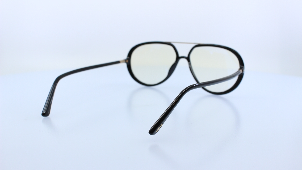 TOM FORD - FEKETE - 5838-B