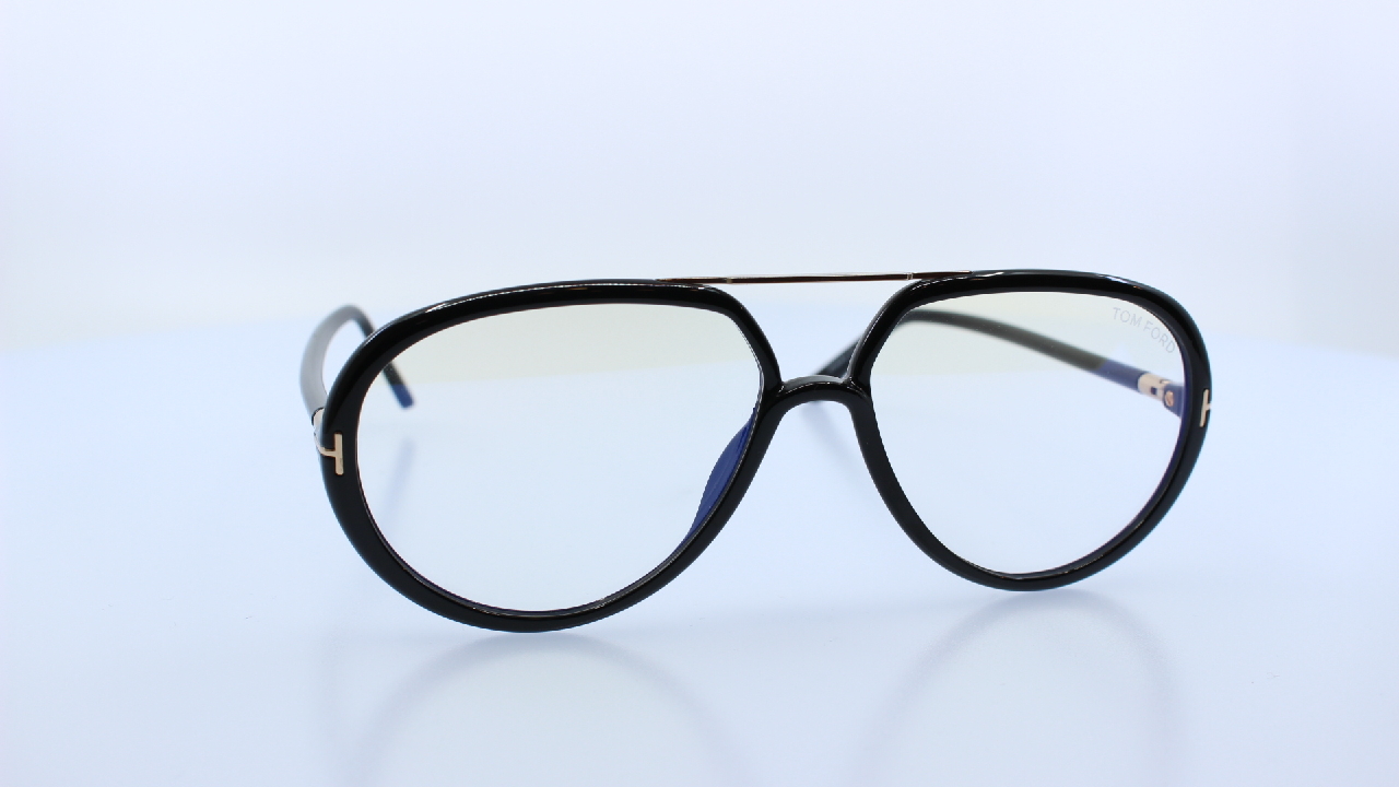 TOM FORD - FEKETE - 5838-B