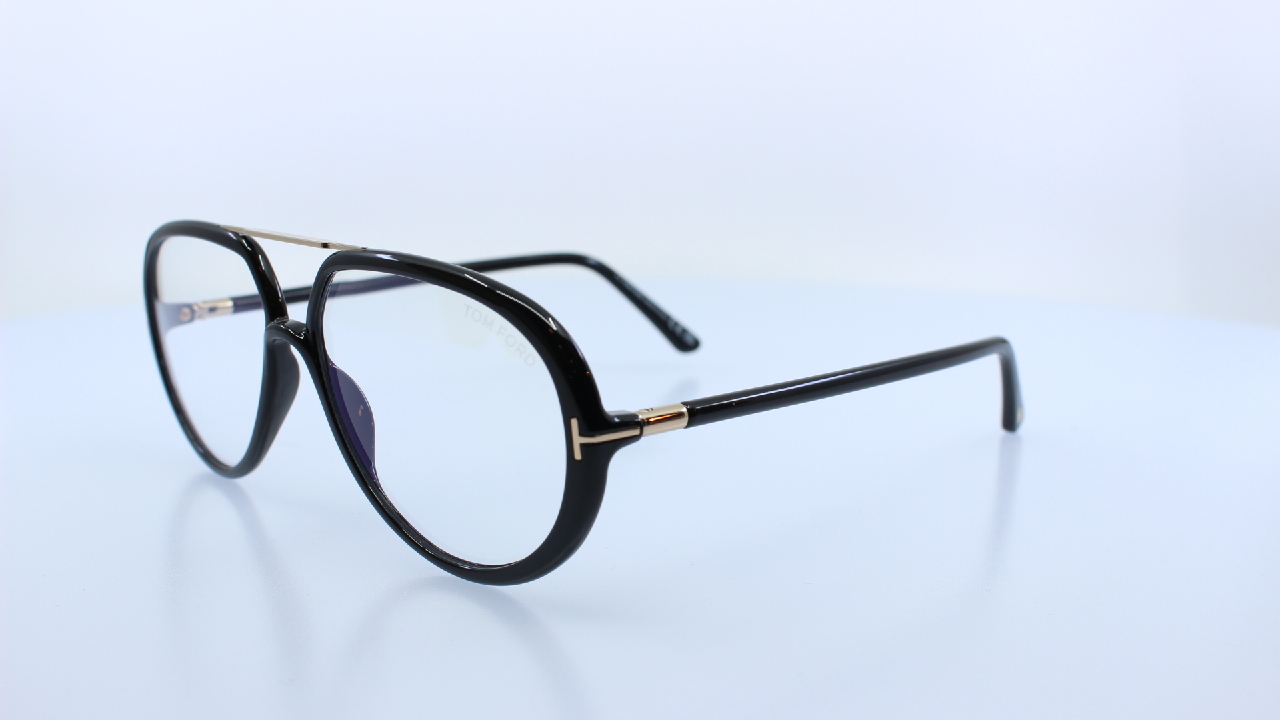 TOM FORD - FEKETE - 5838-B