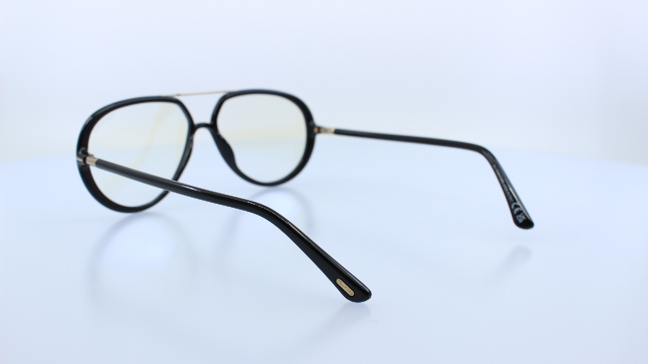 TOM FORD - FEKETE - 5838-B