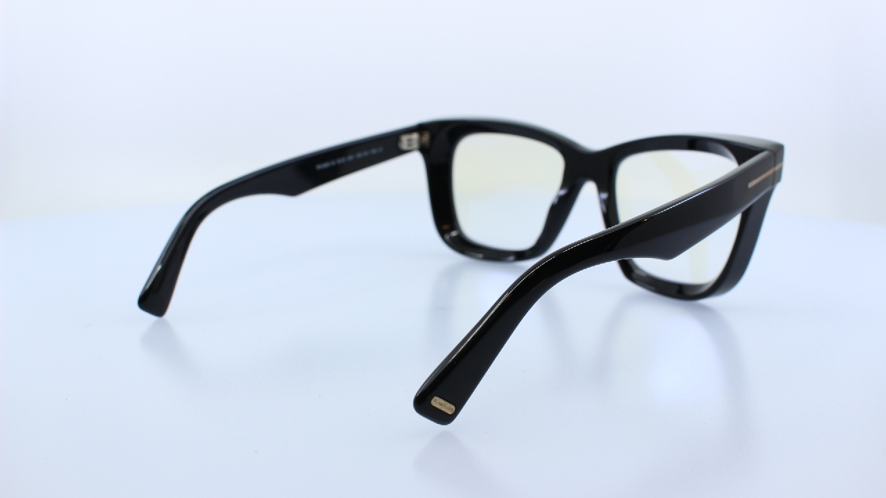TOM FORD - FEKETE - 5881-B