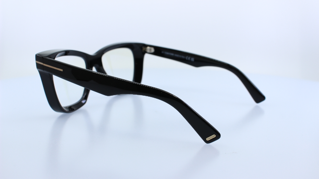 TOM FORD - FEKETE - 5881-B