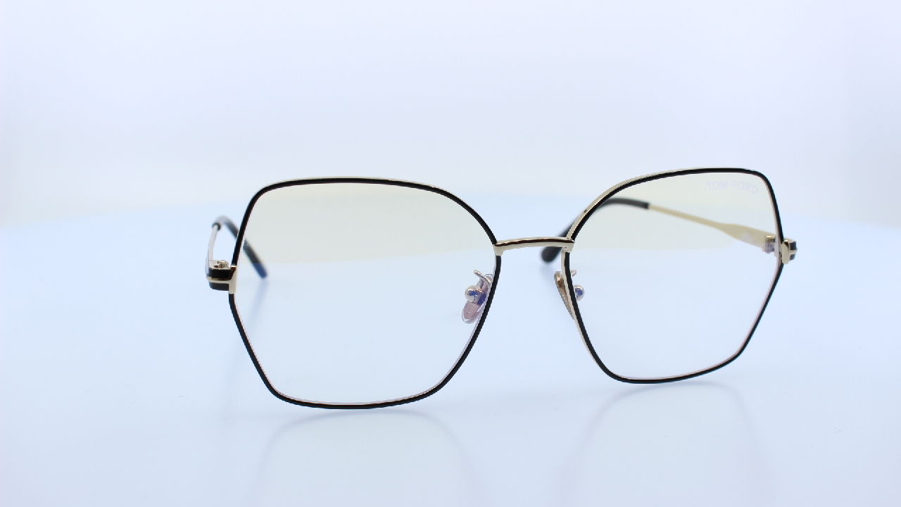 TOM FORD - FEKETE - 5876-B