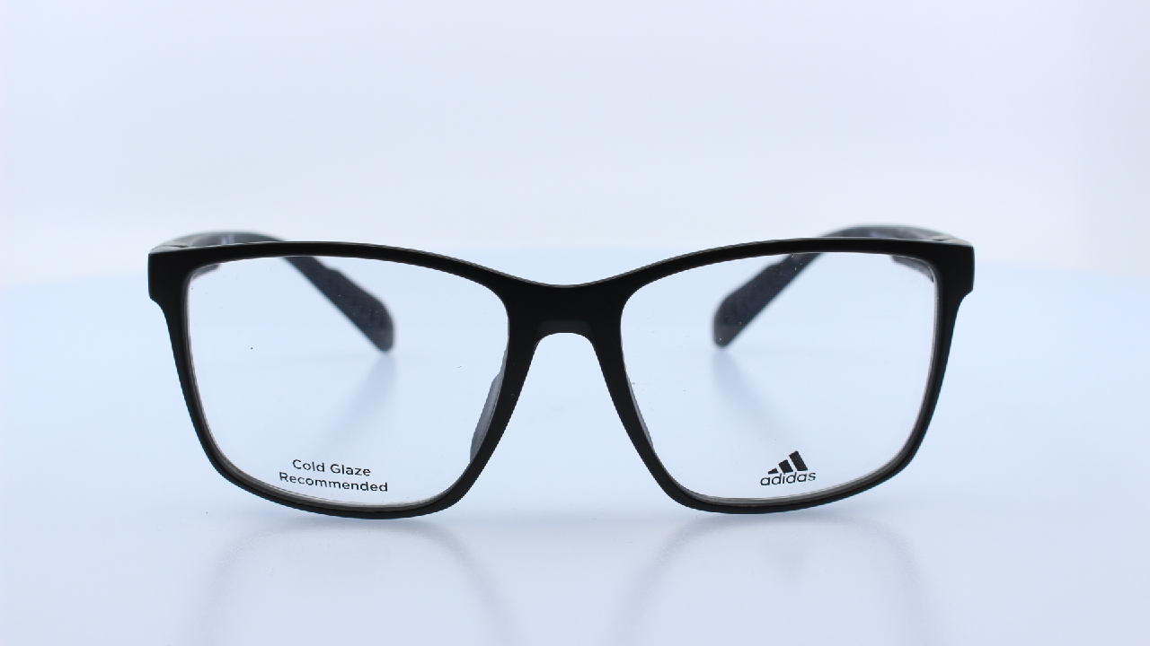 ADIDAS - FEKETE - SP5008