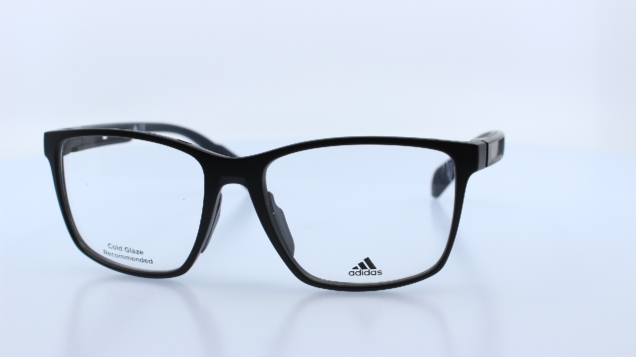 ADIDAS - FEKETE - SP5008