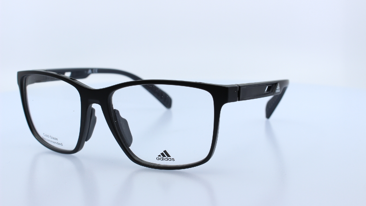 ADIDAS - FEKETE - SP5008