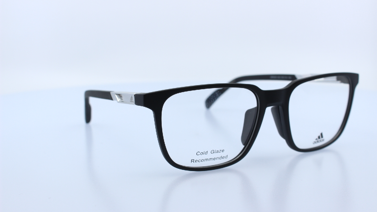 ADIDAS - FEKETE - SP5030