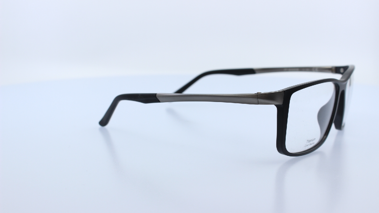 PORSCHE DESIGN - FEKETE - 8328