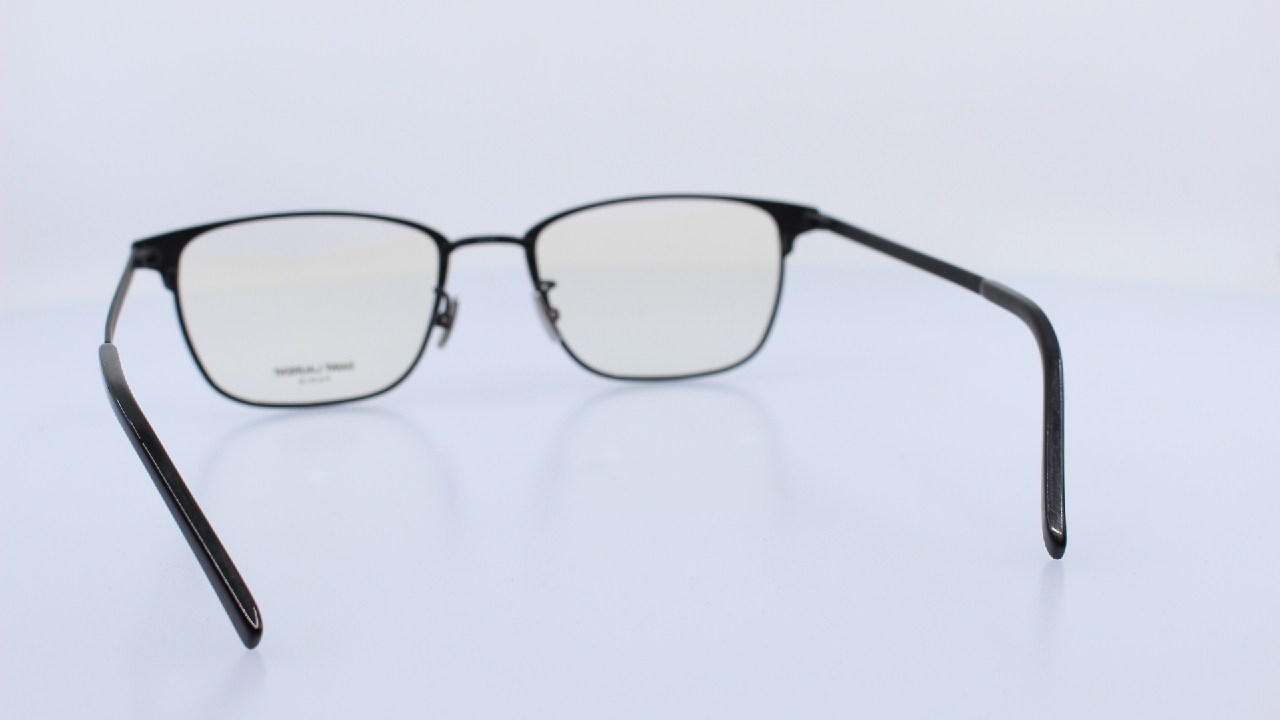 SAINT LAURENT - FEKETE - SL585