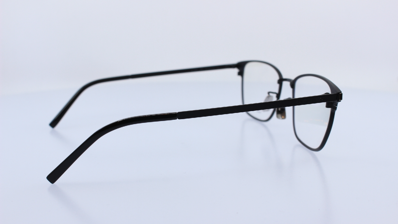 SAINT LAURENT - FEKETE - SL585