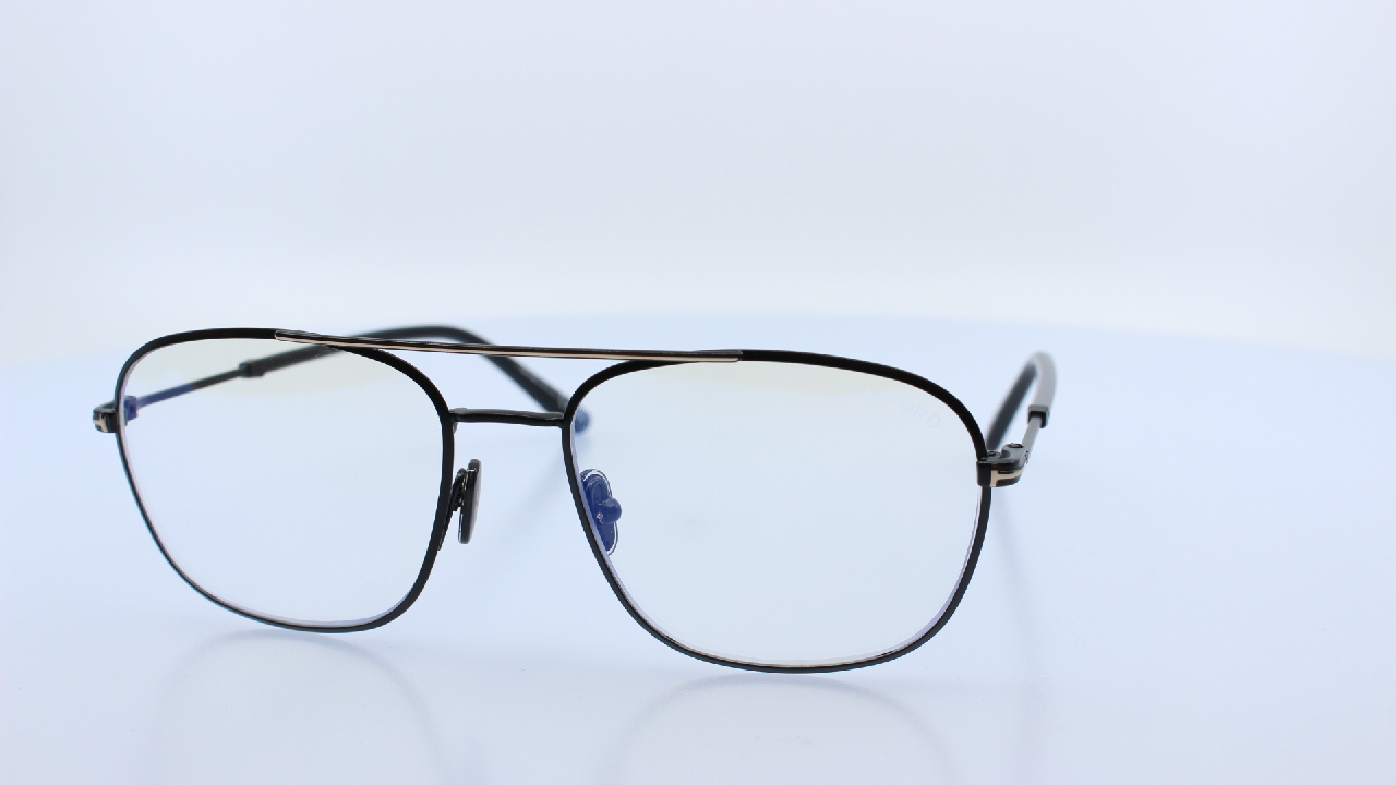 TOM FORD - FEKETE - 5830-B