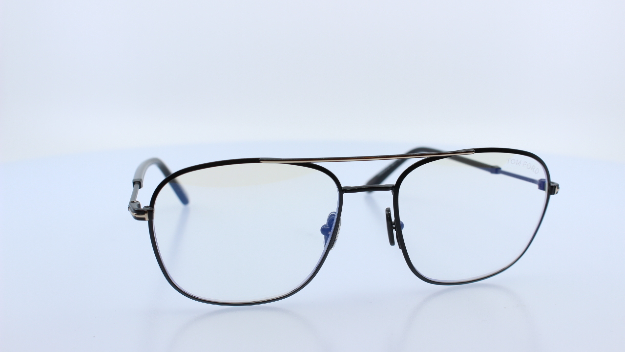 TOM FORD - FEKETE - 5830-B