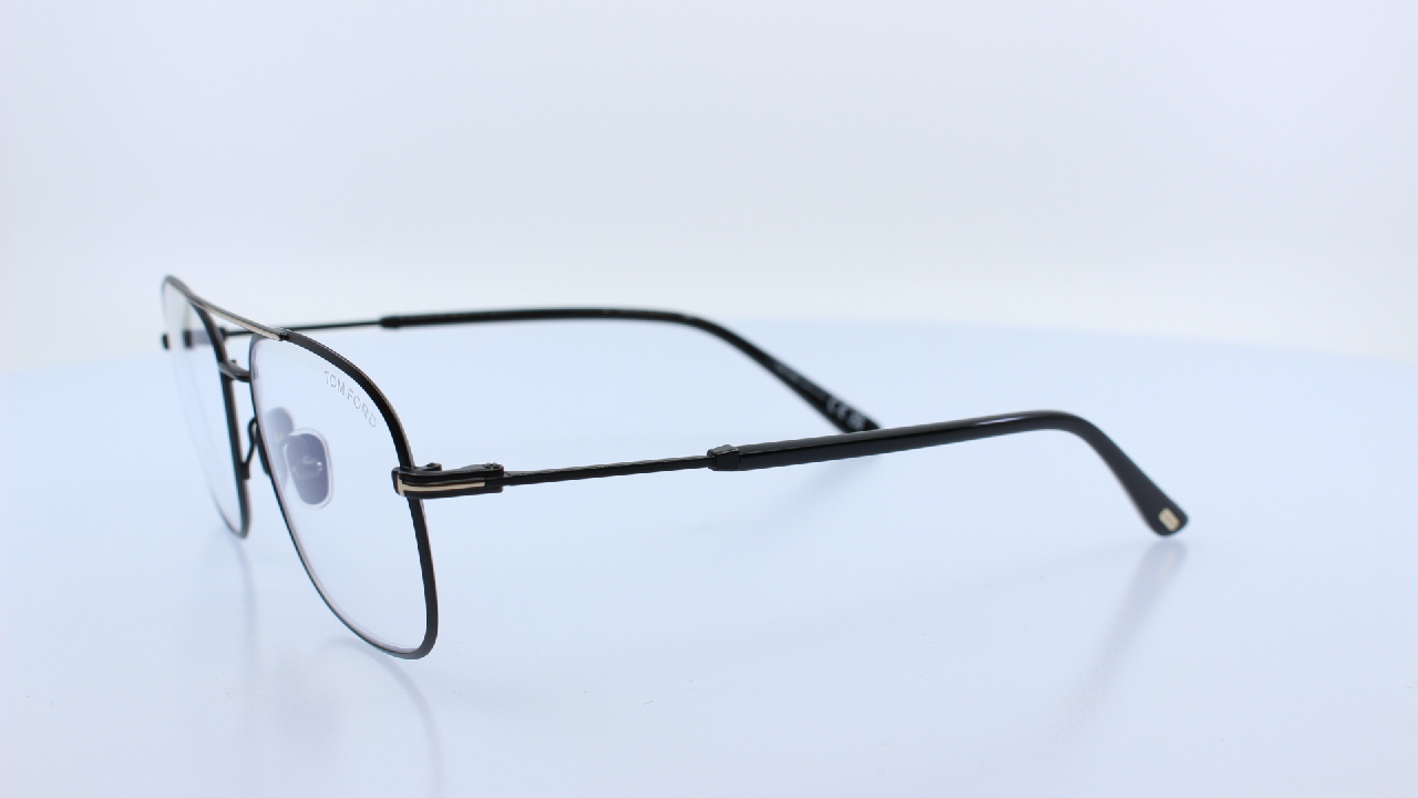 TOM FORD - FEKETE - 5830-B