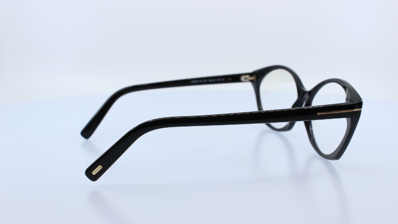 TOM FORD - FEKETE - 5811-B