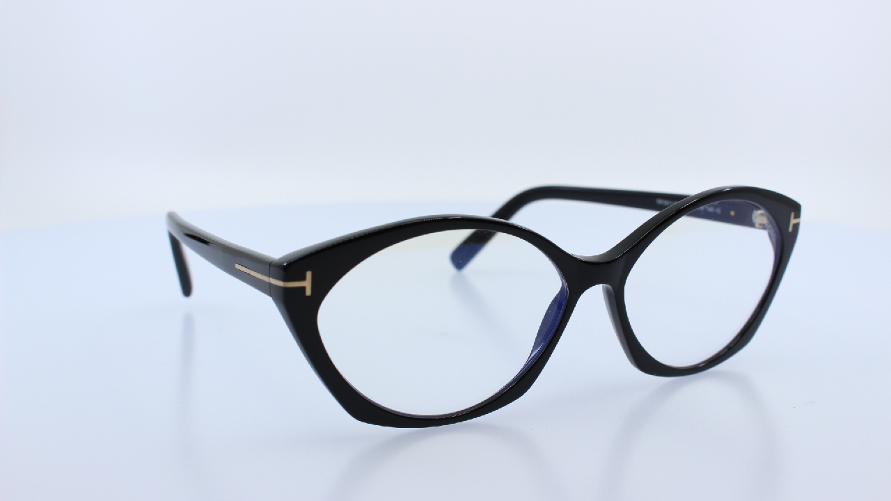 TOM FORD - FEKETE - 5811-B
