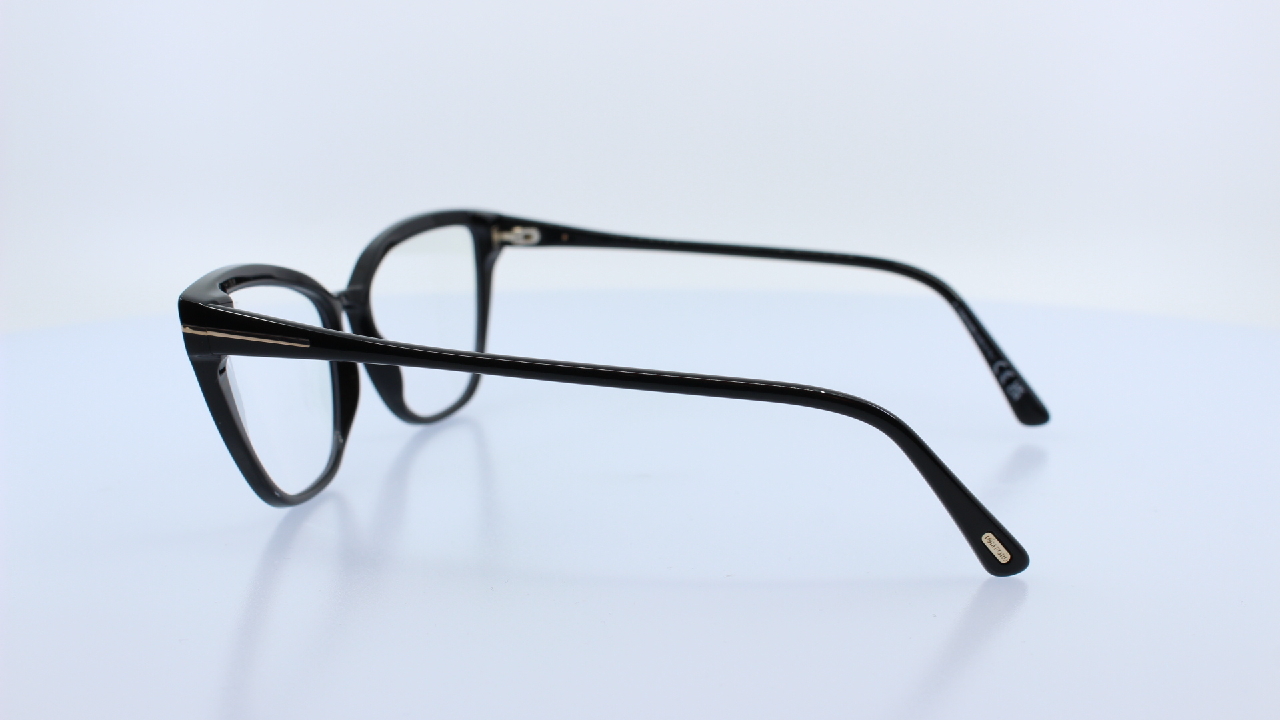 TOM FORD - FEKETE - 5825-B