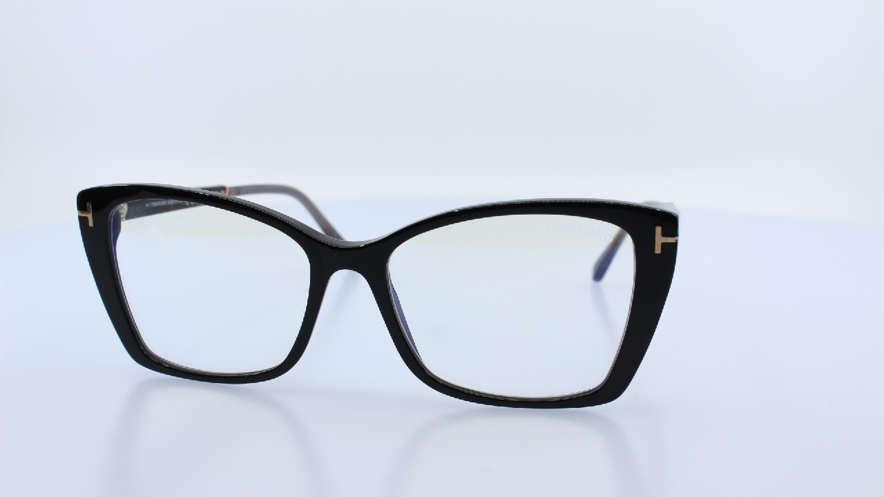 TOM FORD - FEKETE - 5893-B