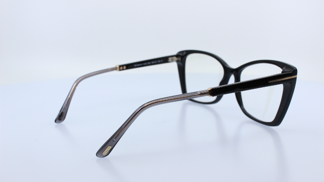 TOM FORD - FEKETE - 5893-B
