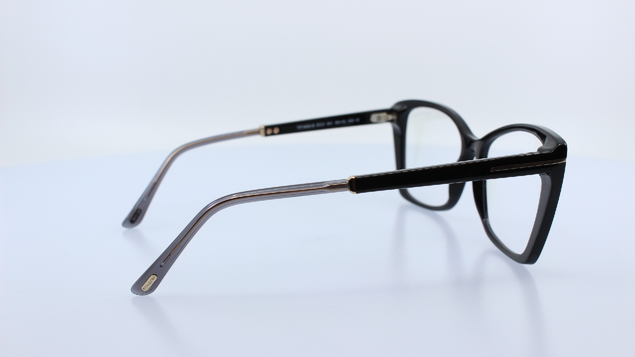 TOM FORD - FEKETE - 5893-B