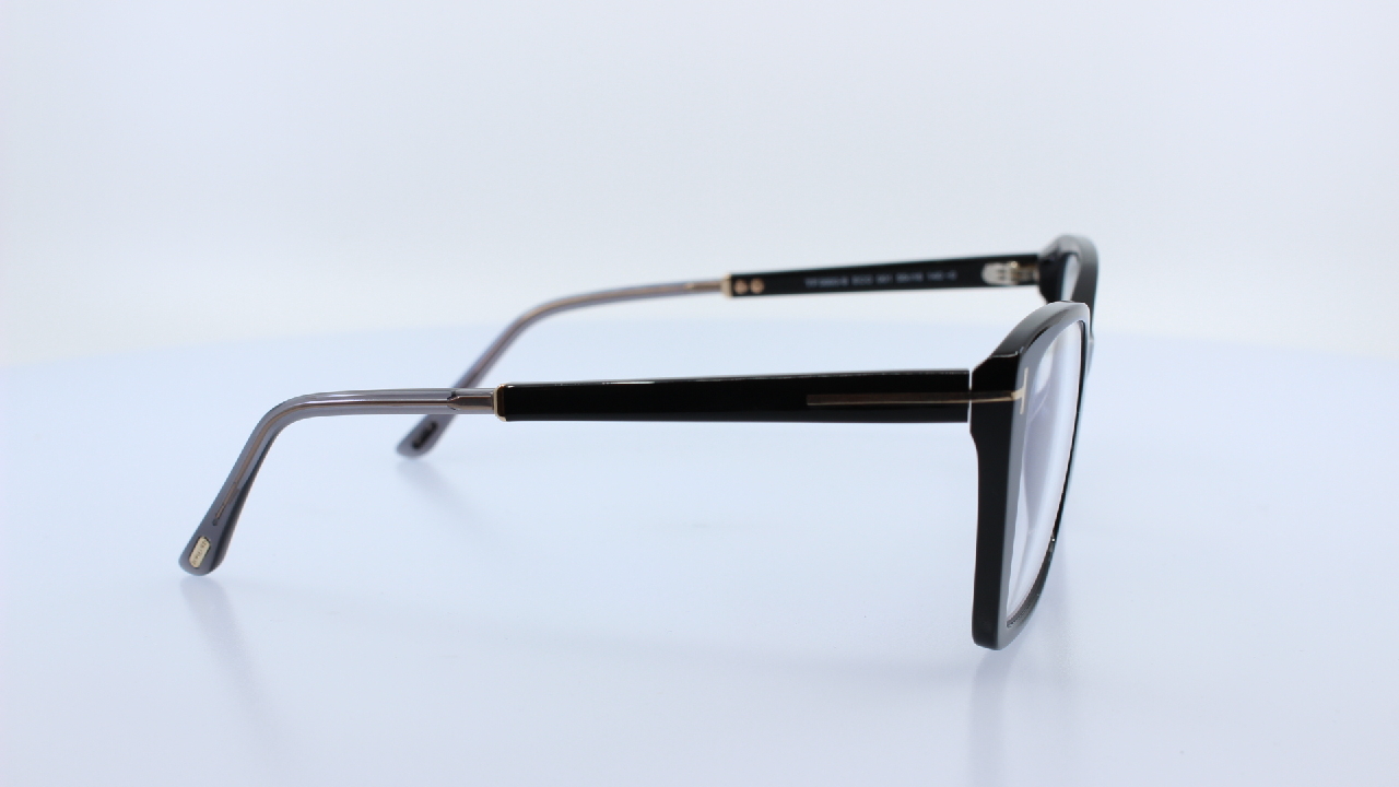 TOM FORD - FEKETE - 5893-B