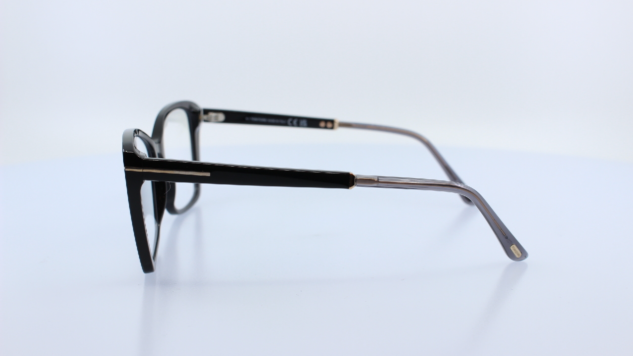 TOM FORD - FEKETE - 5893-B
